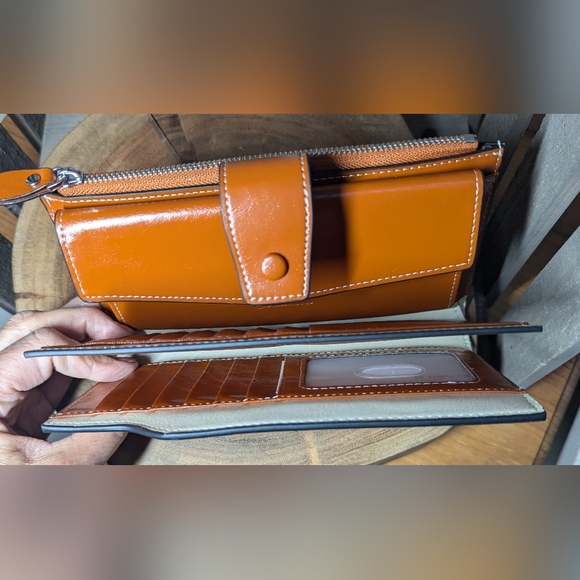 Bostanten Women's Wallet NWT - Picture 6 of 11